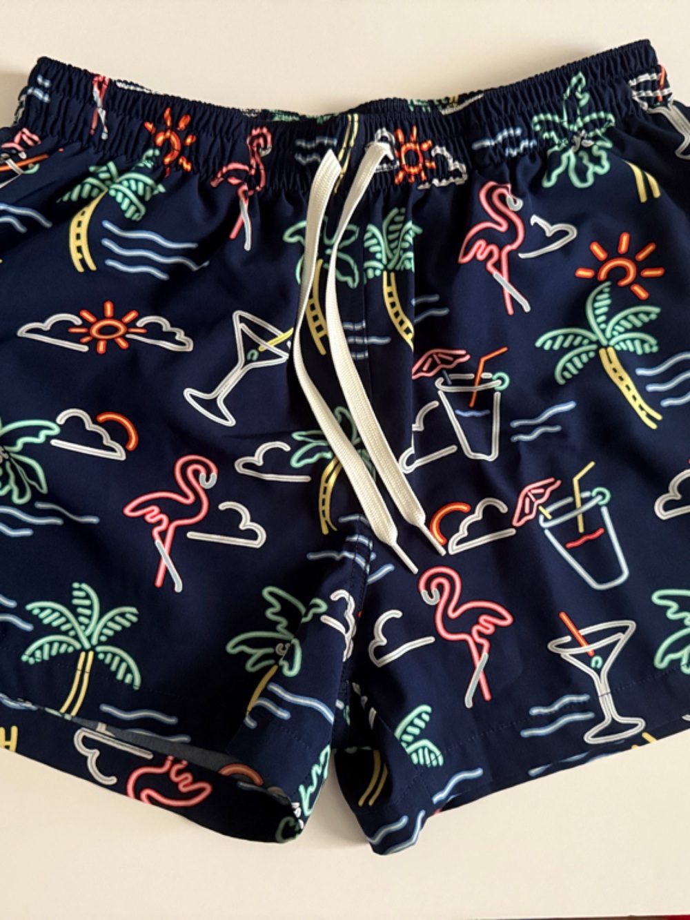 Chubbies The Neon Lights Swim Trunks size Large 4” inseam
